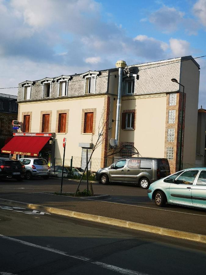 Hotel Cafe De La Gare Bessancourt Exteriér fotografie